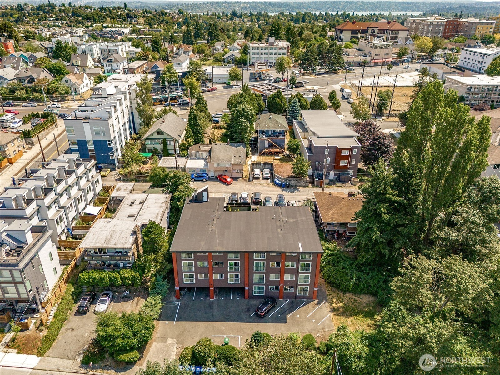 2414 13th Avenue S, Seattle, WA 98144