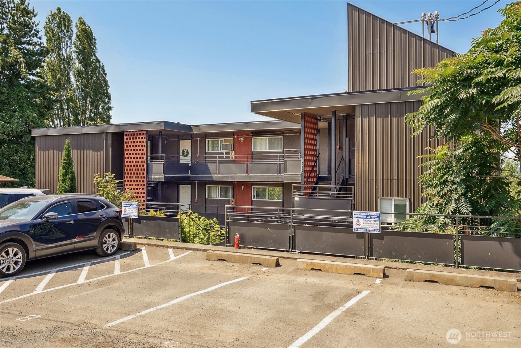 2414 13th Avenue S, Seattle, WA 98144