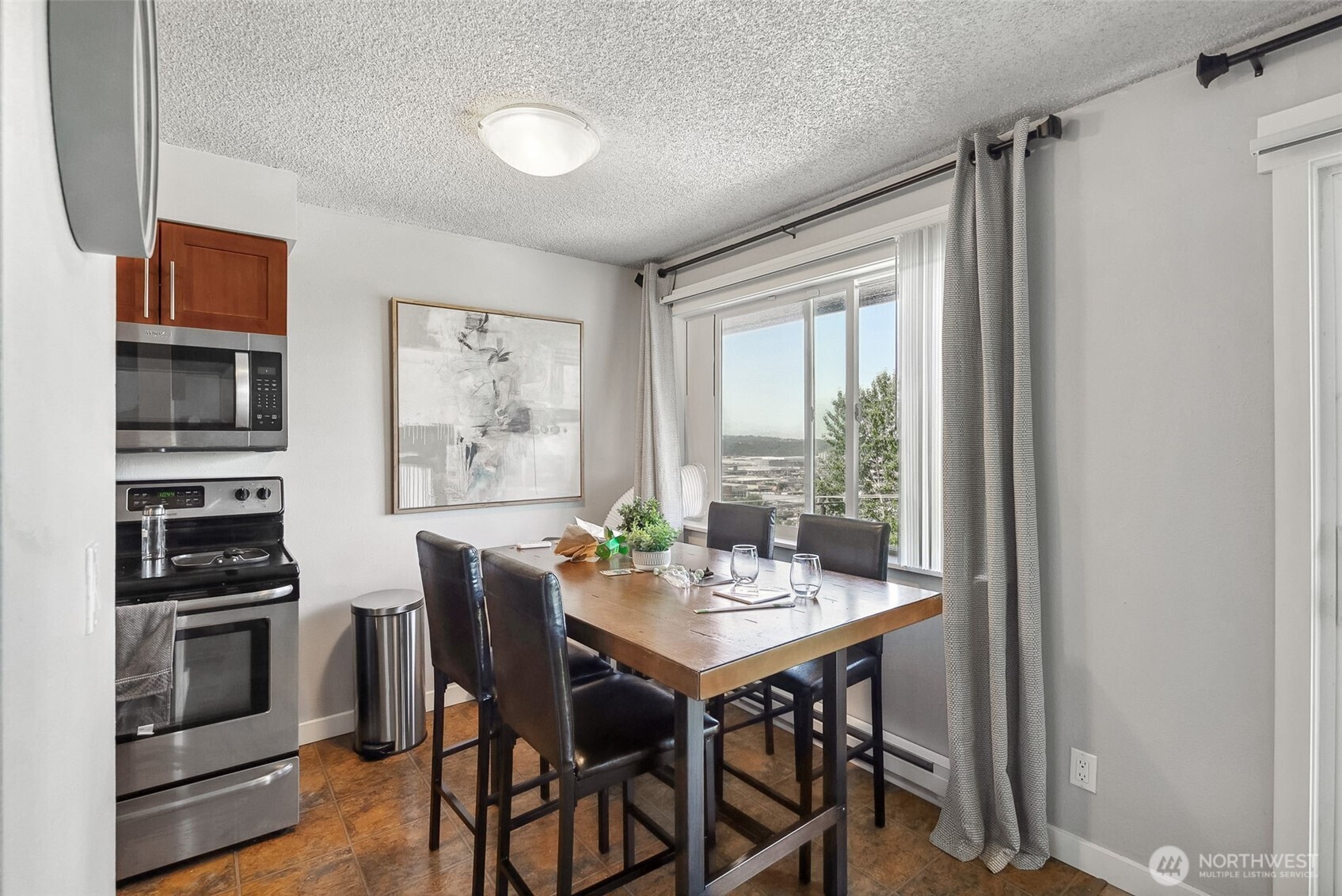 2414 13th Avenue S, Seattle, WA 98144