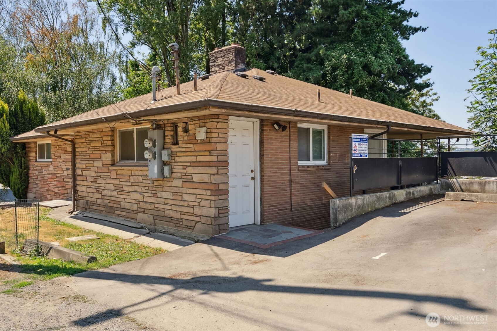 1306 S Bayview Street , Seattle, WA 98144