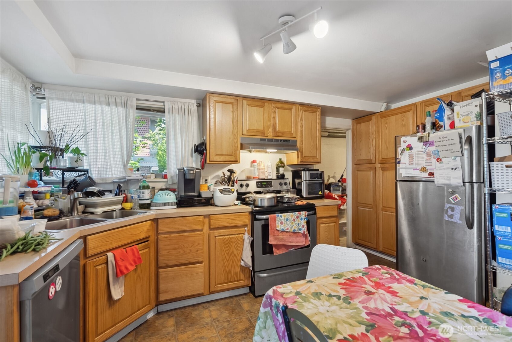 1306 S Bayview Street , Seattle, WA 98144