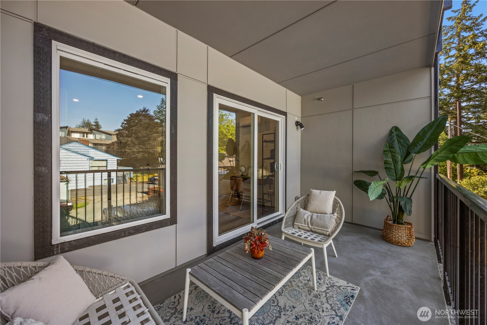 2152 N 185th Street , Shoreline, WA 98133