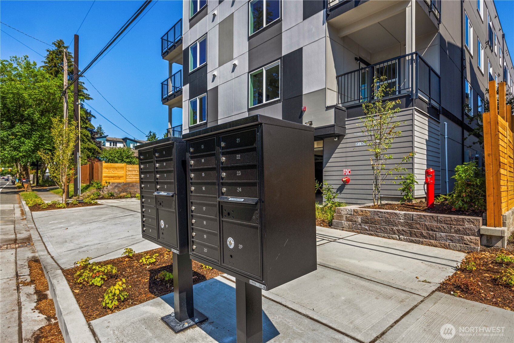 2152 N 185th Street , Shoreline, WA 98133