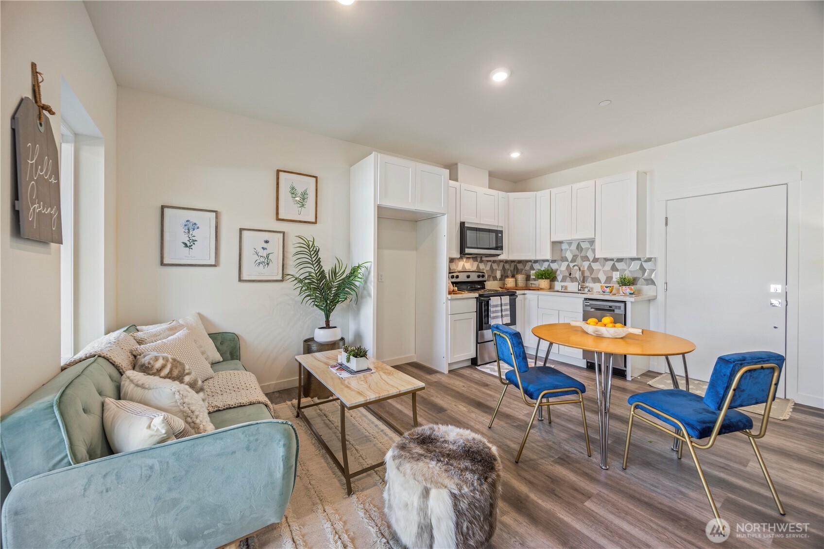 2152 N 185th Street , Shoreline, WA 98133