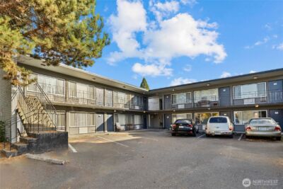 801 NW 54th Street , Seattle, WA 98107