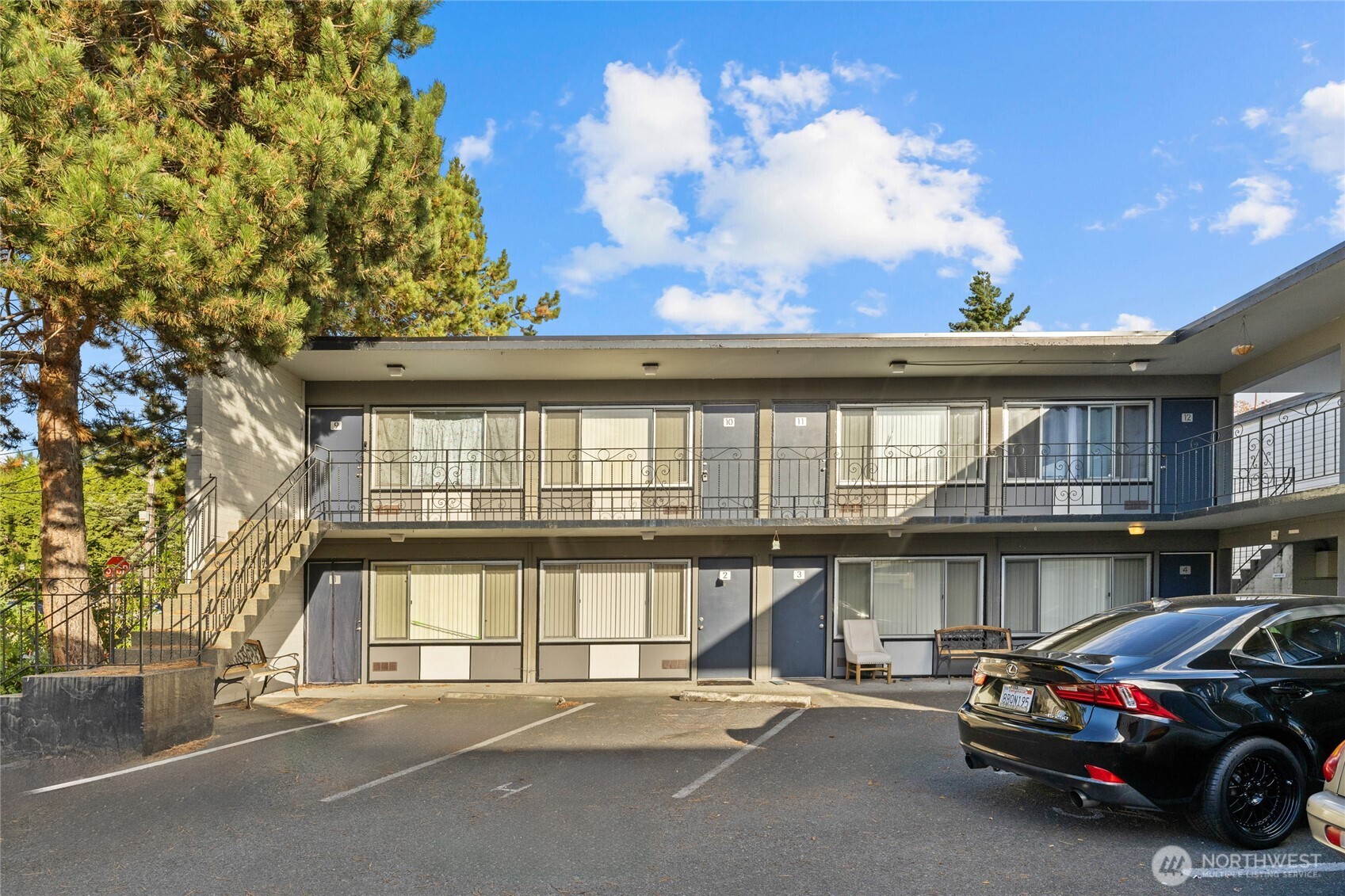 801 NW 54th Street , Seattle, WA 98107