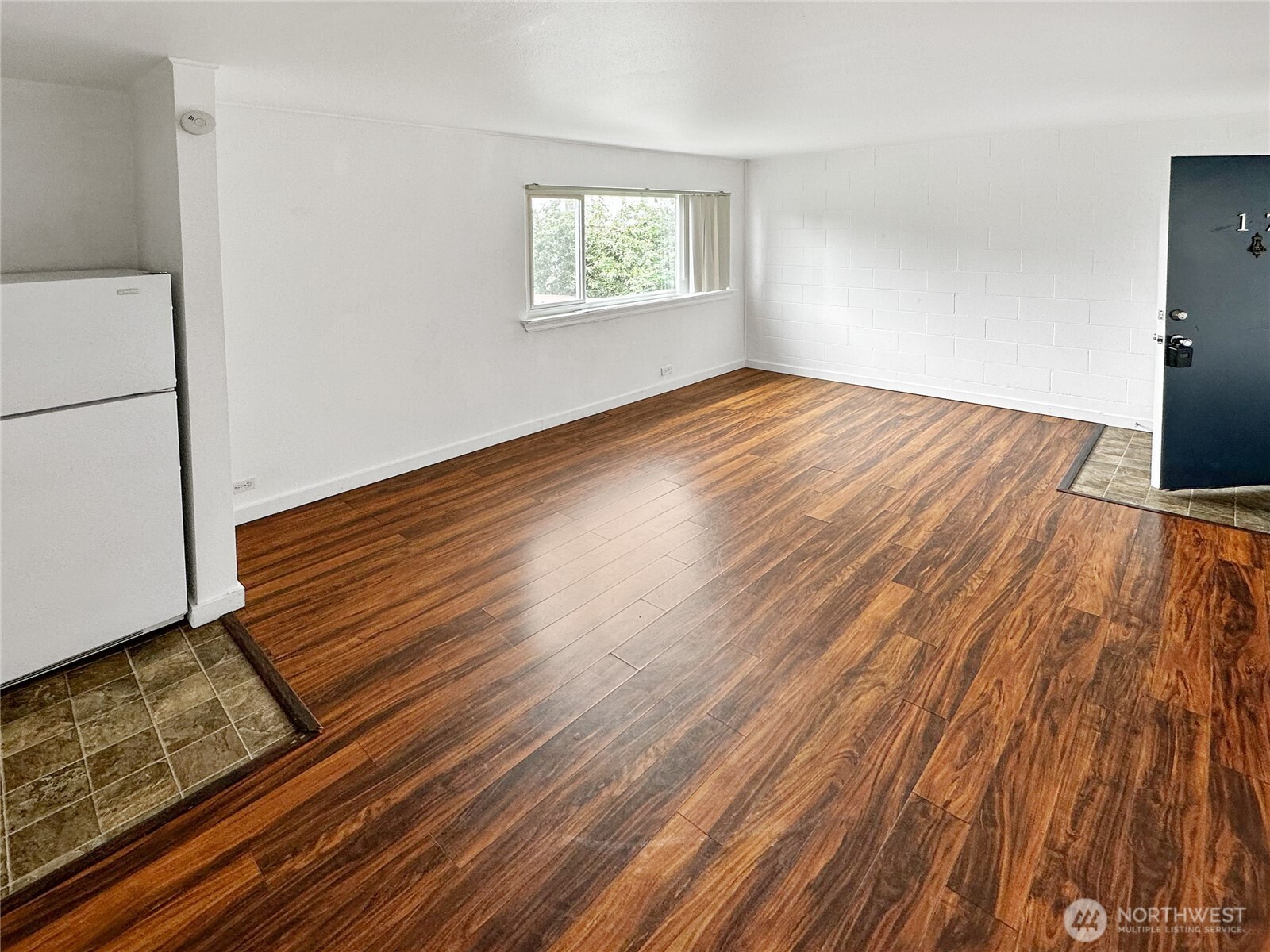 801 NW 54th Street , Seattle, WA 98107