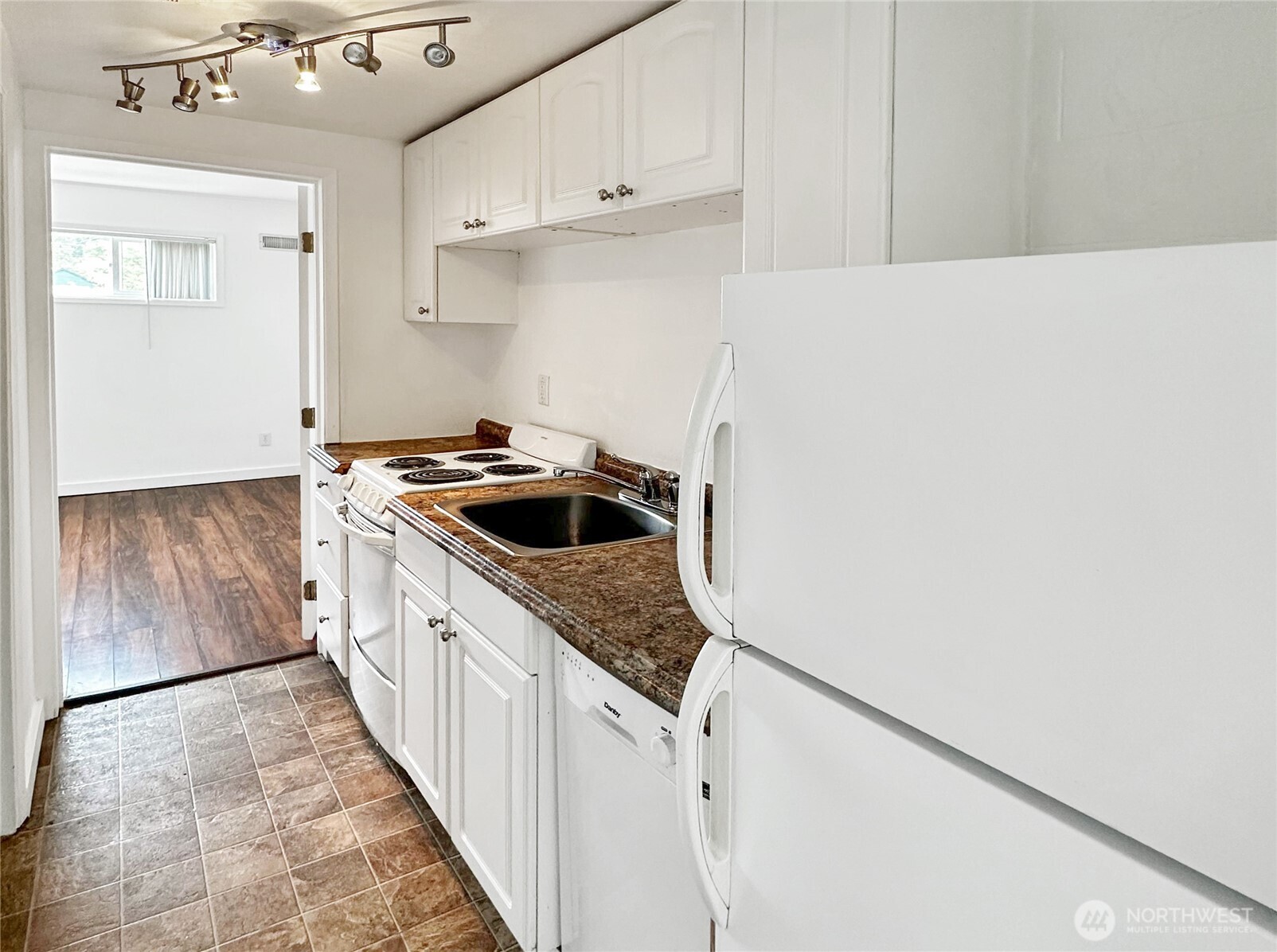 801 NW 54th Street , Seattle, WA 98107