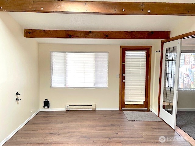 8829 Midvale Avenue N, Seattle, WA 98103