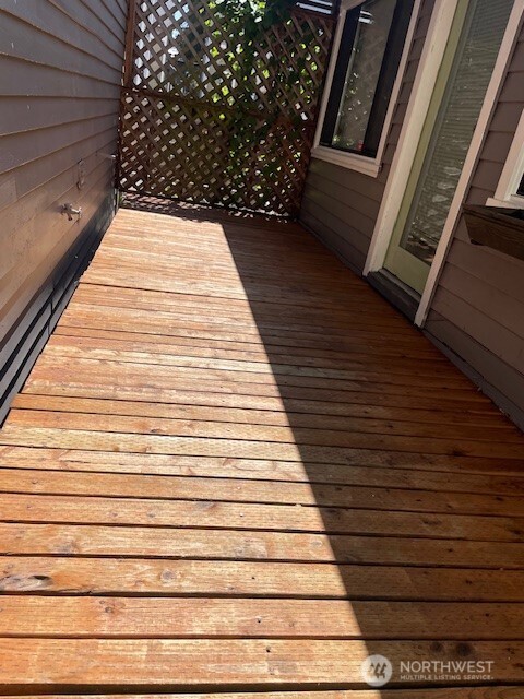8829 Midvale Avenue N, Seattle, WA 98103