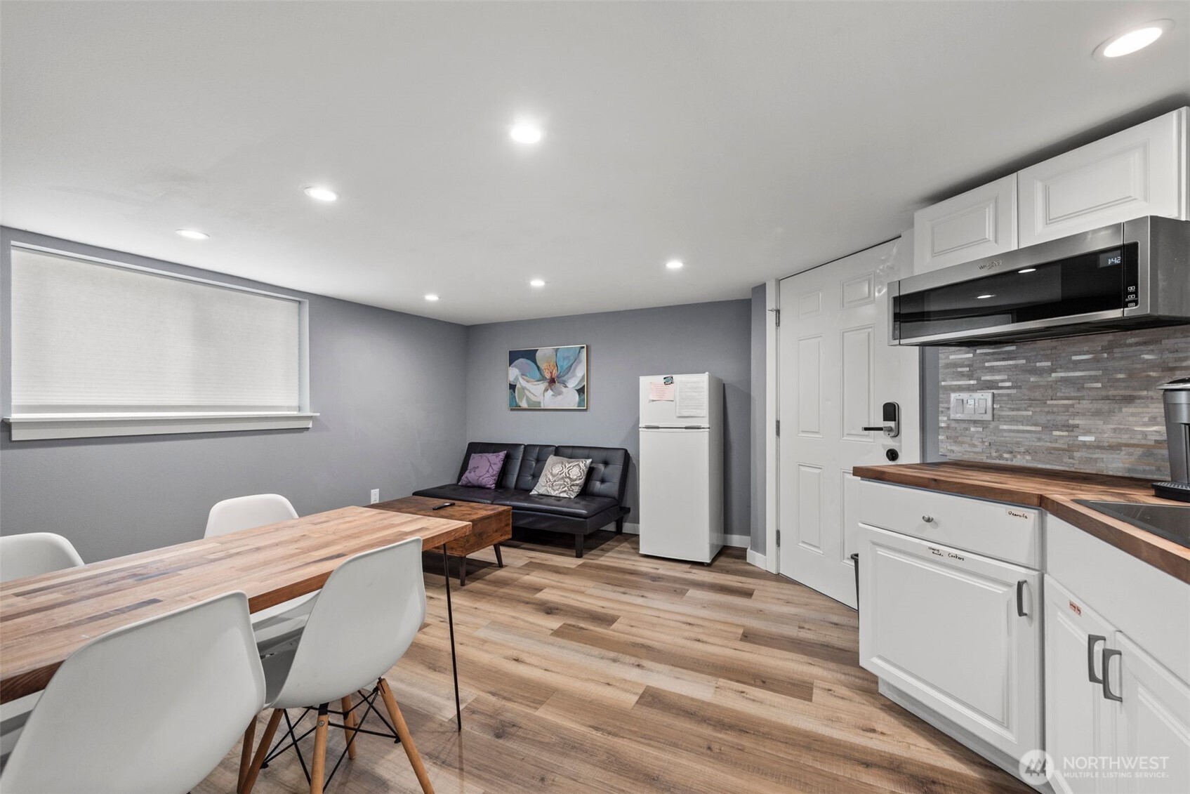 6707 Aurora Avenue N, Seattle, WA 98103