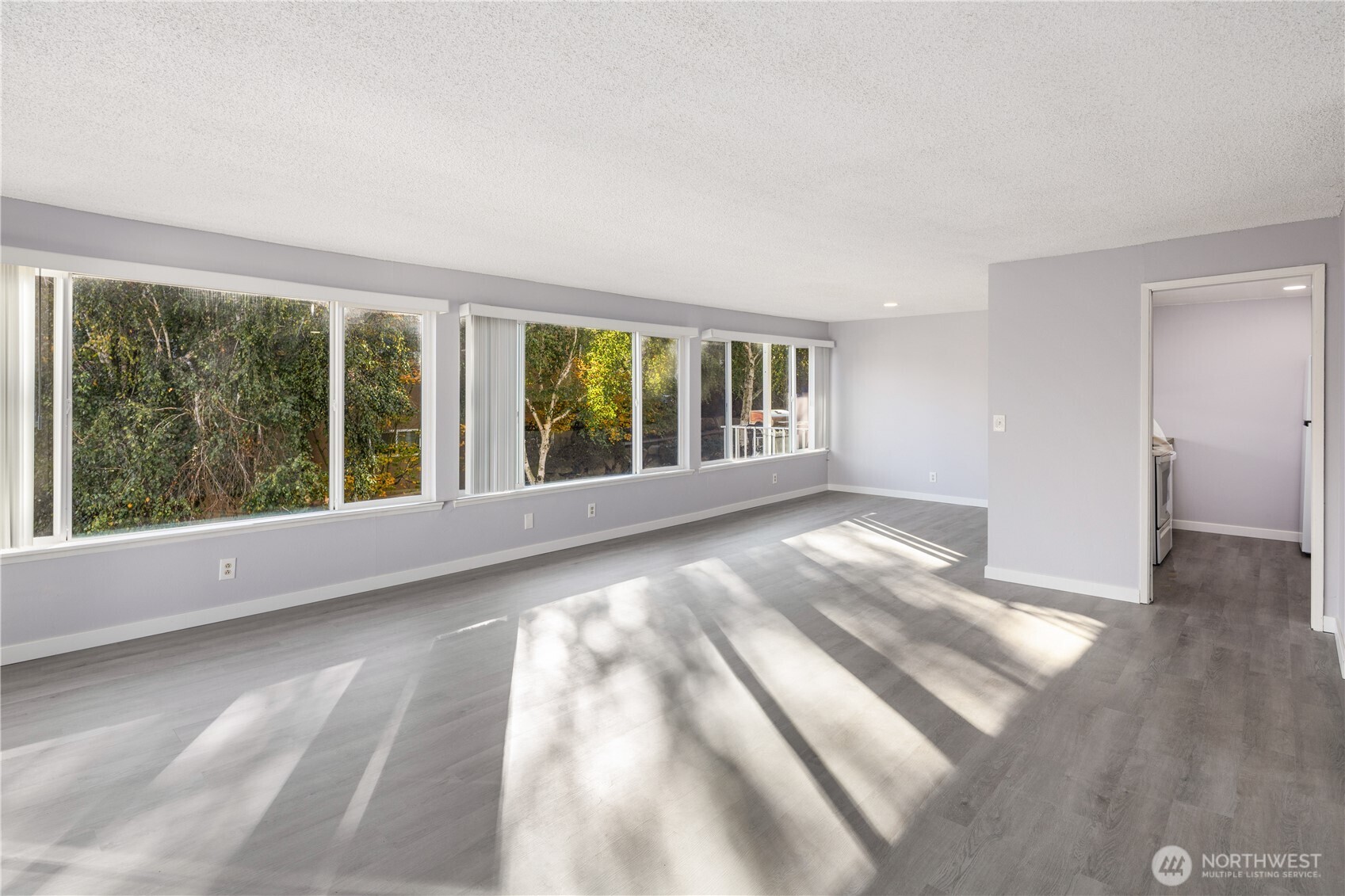 3600 25th Avenue W, Seattle, WA 98199
