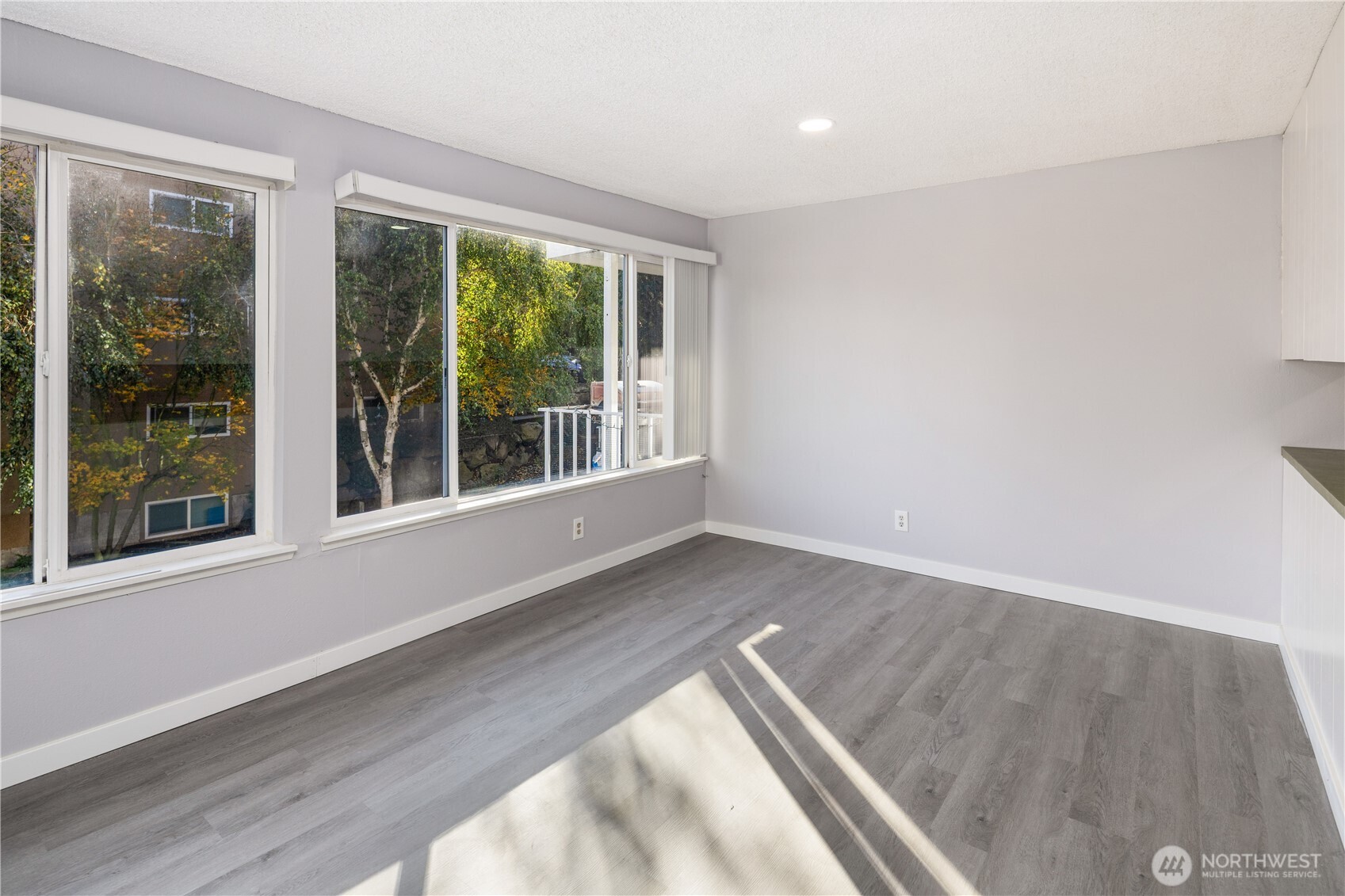 3600 25th Avenue W, Seattle, WA 98199