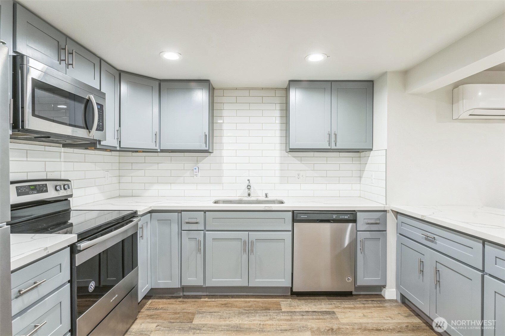 201 S 60th Street , Tacoma, WA 98408