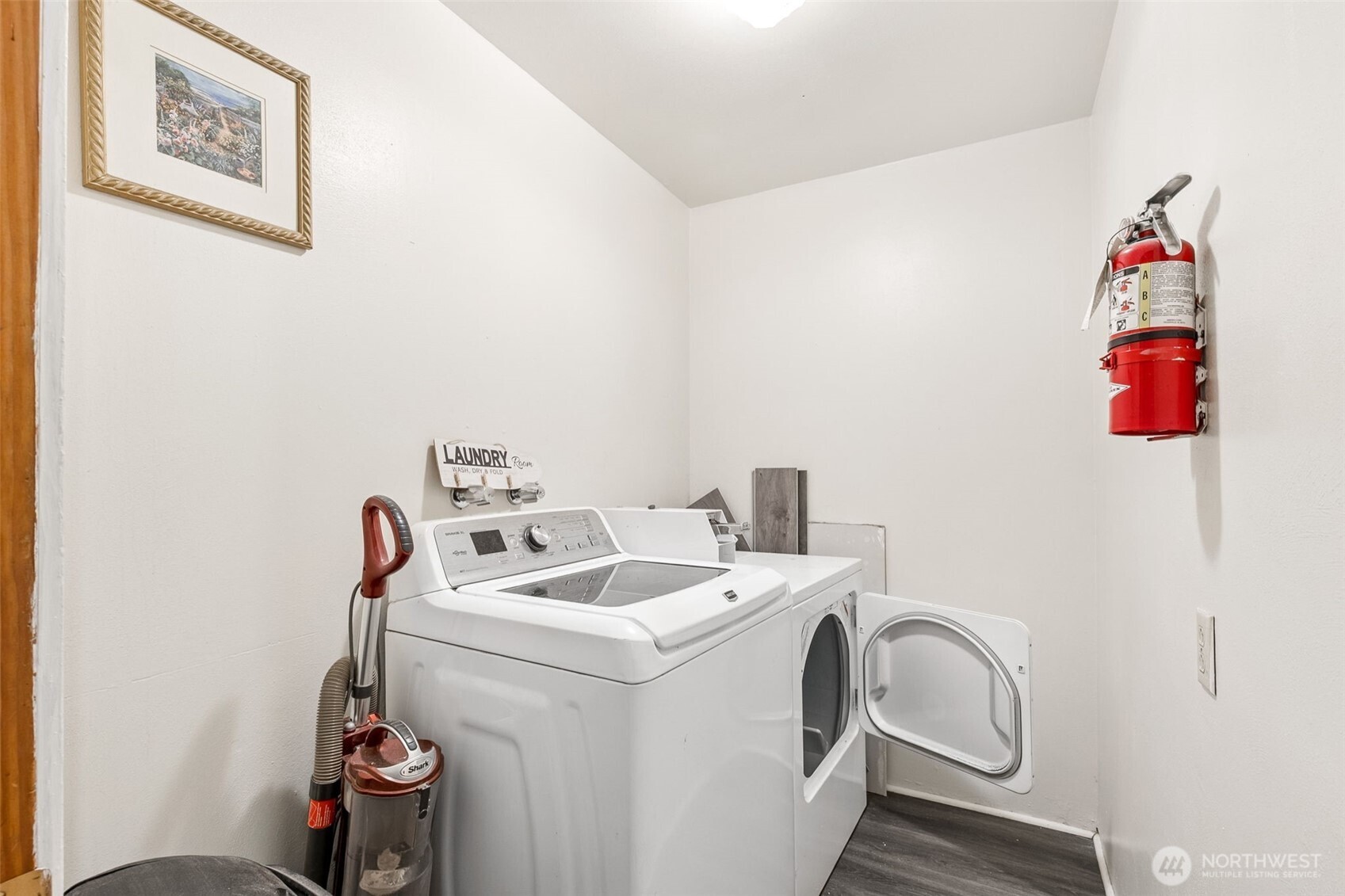 527 E First Street , Port Angeles, WA 98362