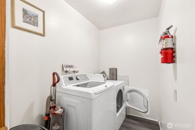 527 E First Street , Port Angeles, WA 98362 - Photo 10