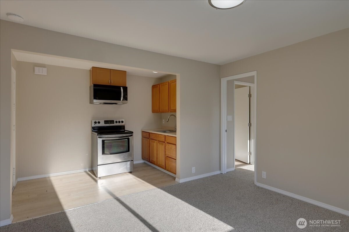150 Hardie Avenue SW #1-6, Renton, WA 98057-5946