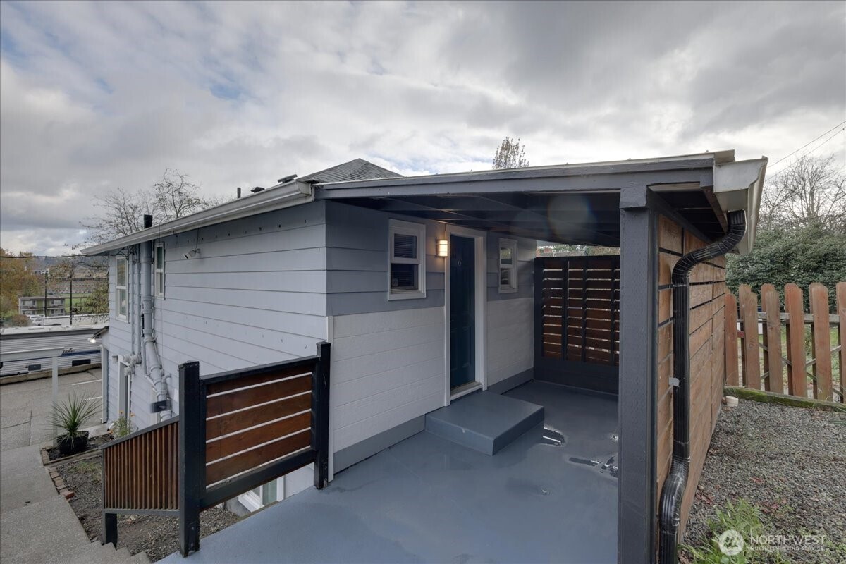 150 Hardie Avenue SW #1-6, Renton, WA 98057-5946