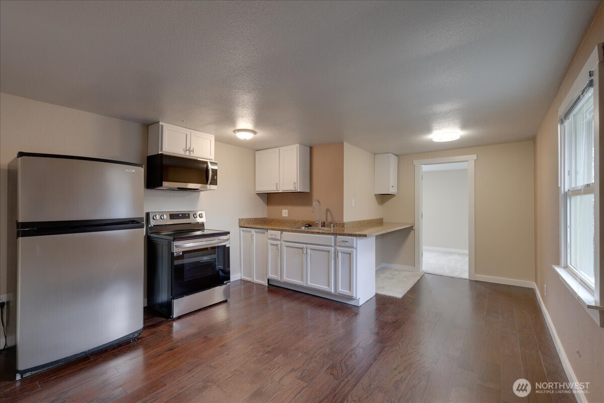 150 Hardie Avenue SW #1-6, Renton, WA 98057-5946