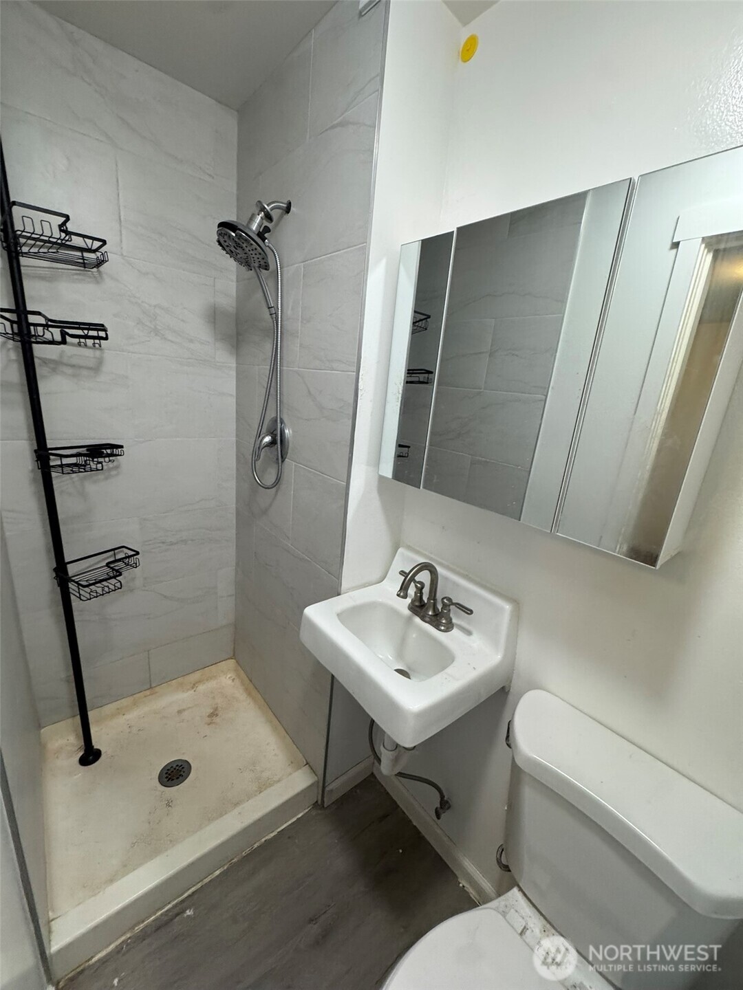 10908 10910 Valley Avenue E, Puyallup, WA 98372