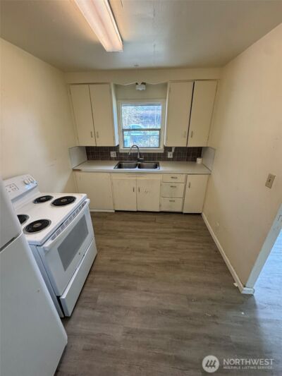 10908 10910 Valley Avenue E, Puyallup, WA 98372 - Photo 20