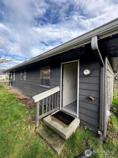 10908 10910 Valley Avenue E, Puyallup, WA 98372 - Photo 25