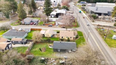 10908 10910 Valley Avenue E, Puyallup, WA 98372 - Photo 3