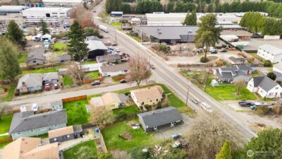 10908 10910 Valley Avenue E, Puyallup, WA 98372 - Photo 6