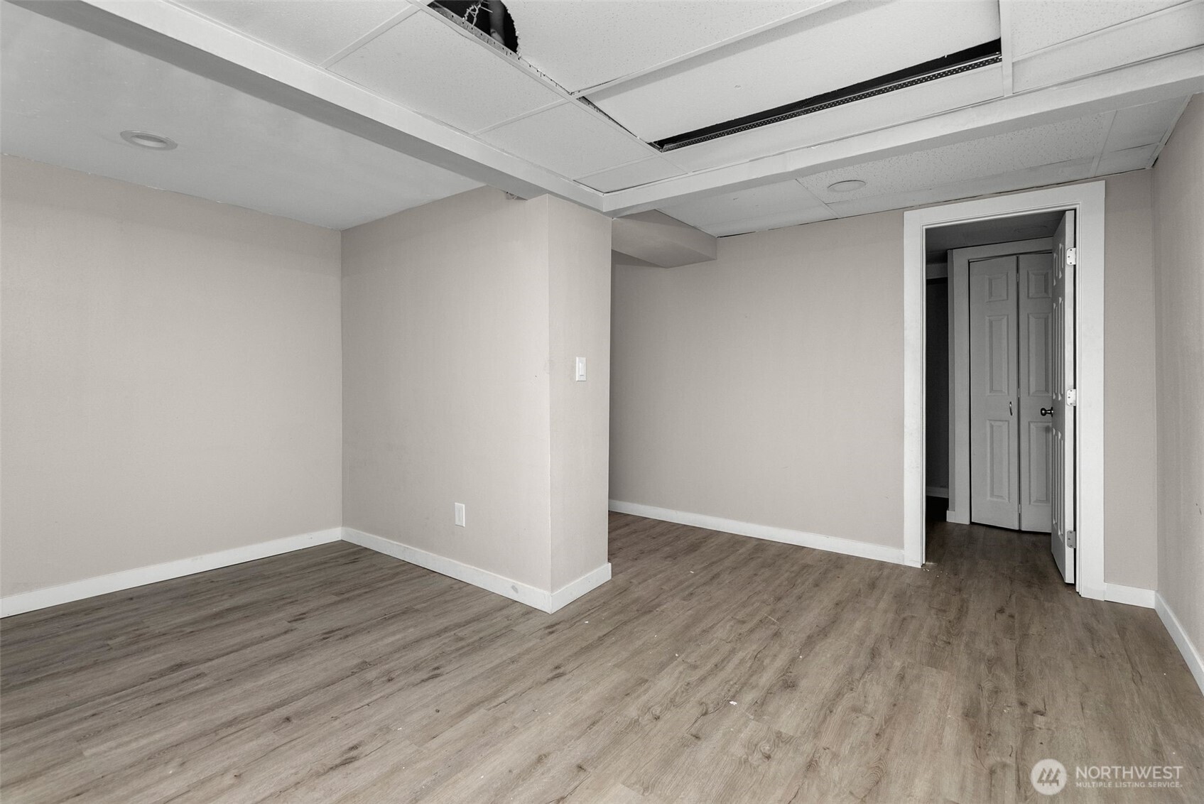 6323 Kitsap Way , Bremerton, WA 98312