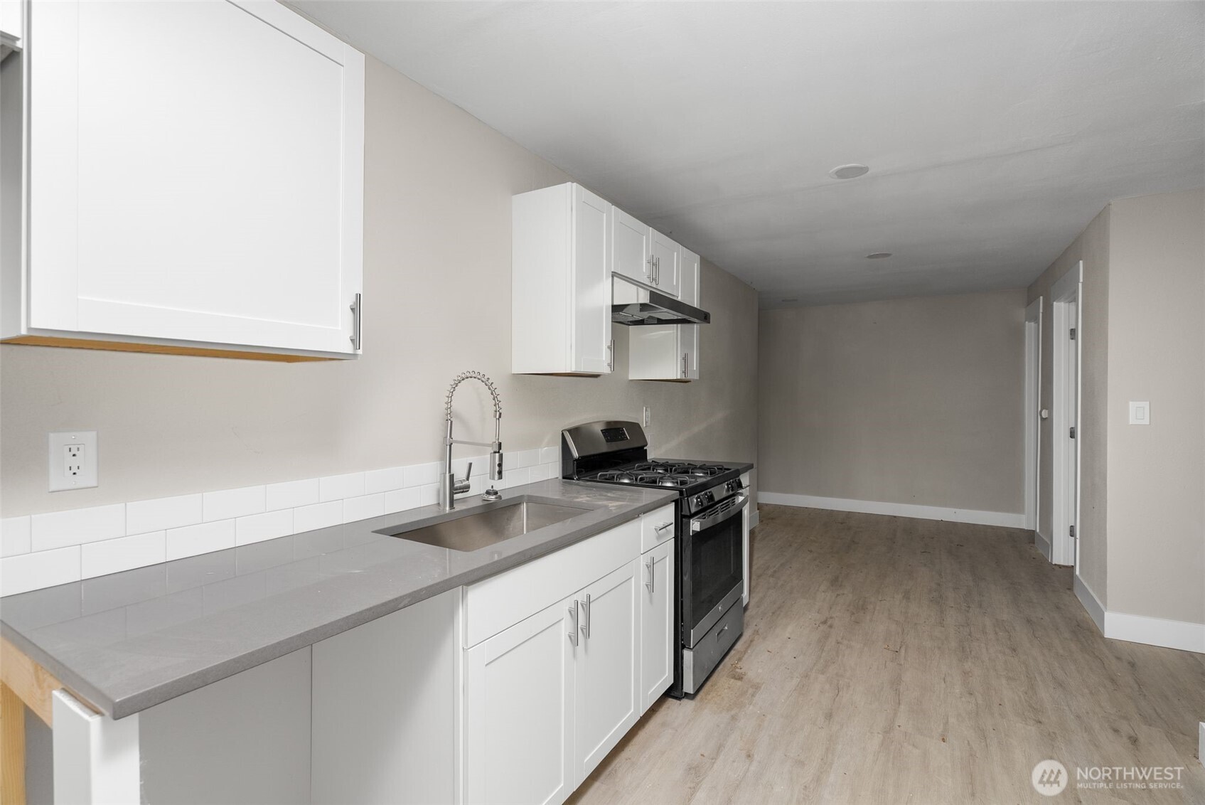 6323 Kitsap Way , Bremerton, WA 98312