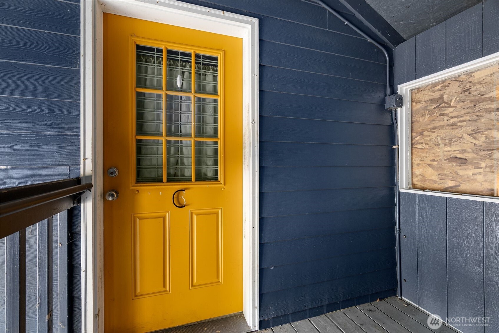 6323 Kitsap Way , Bremerton, WA 98312