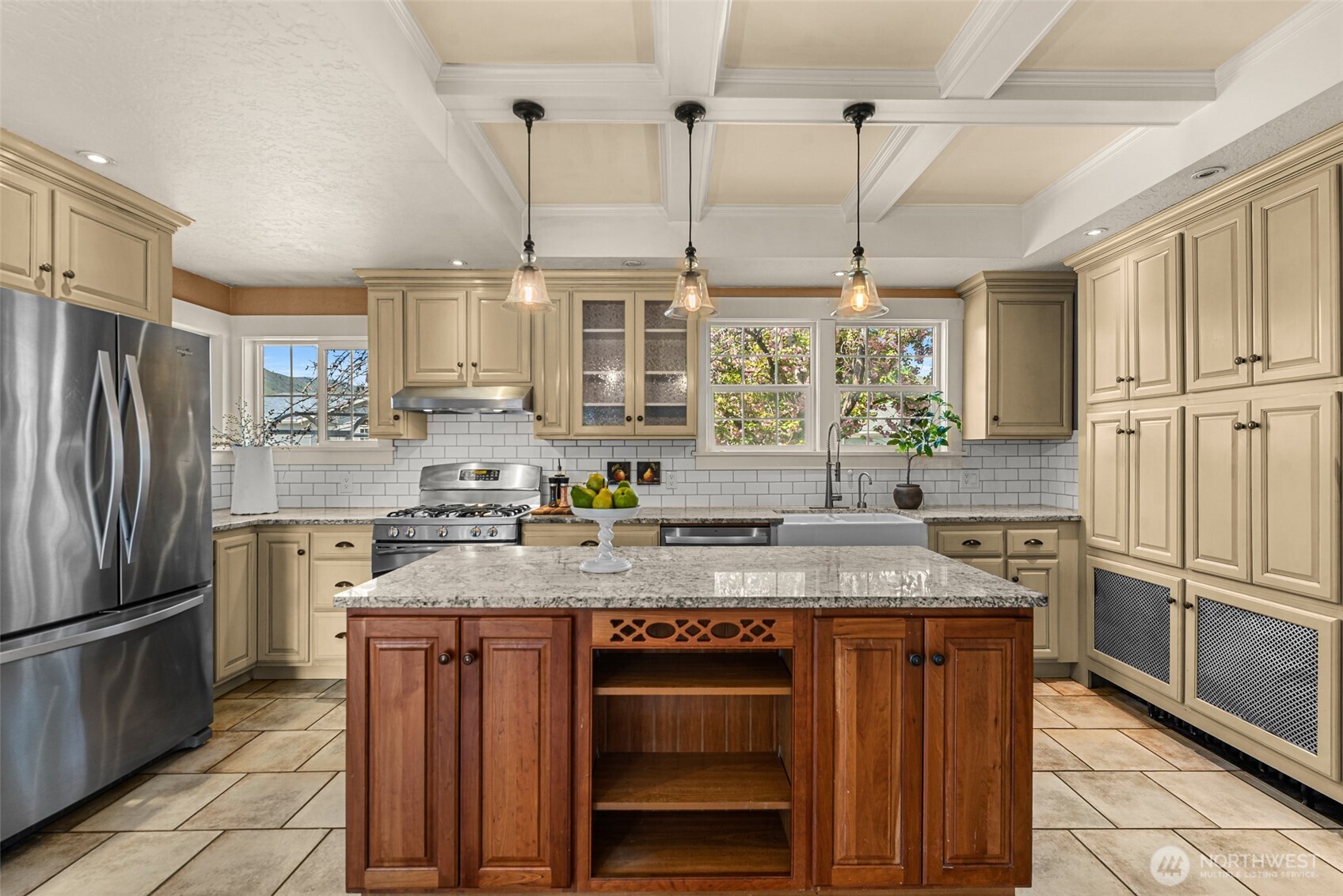 1133 Washington Street , Wenatchee, WA 98801