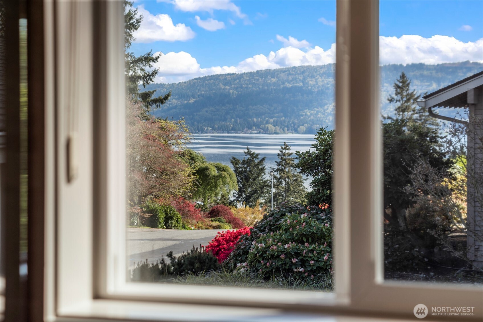 1465 185th Avenue NE, Bellevue, WA 98008