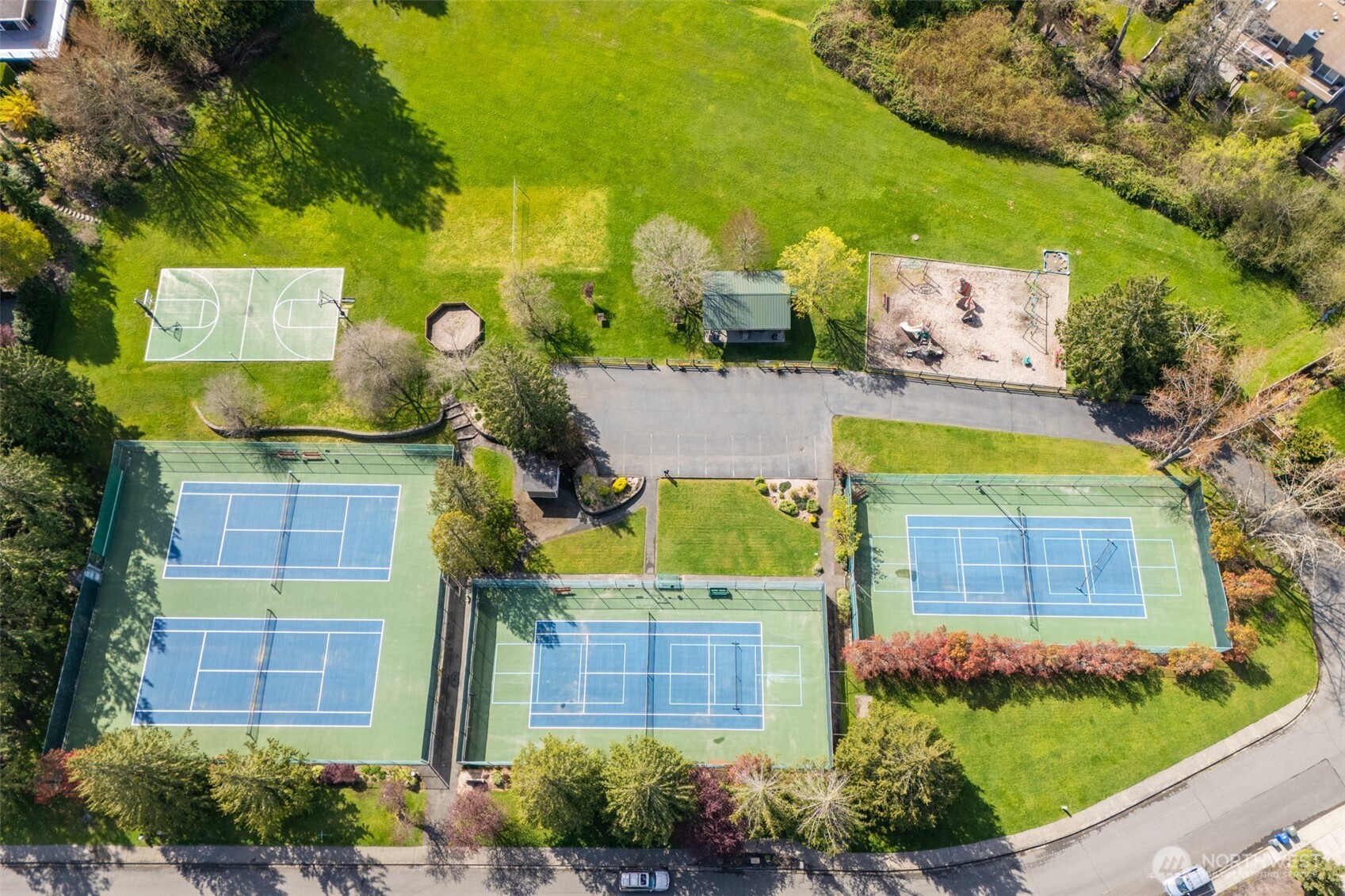 1465 185th Avenue NE, Bellevue, WA 98008