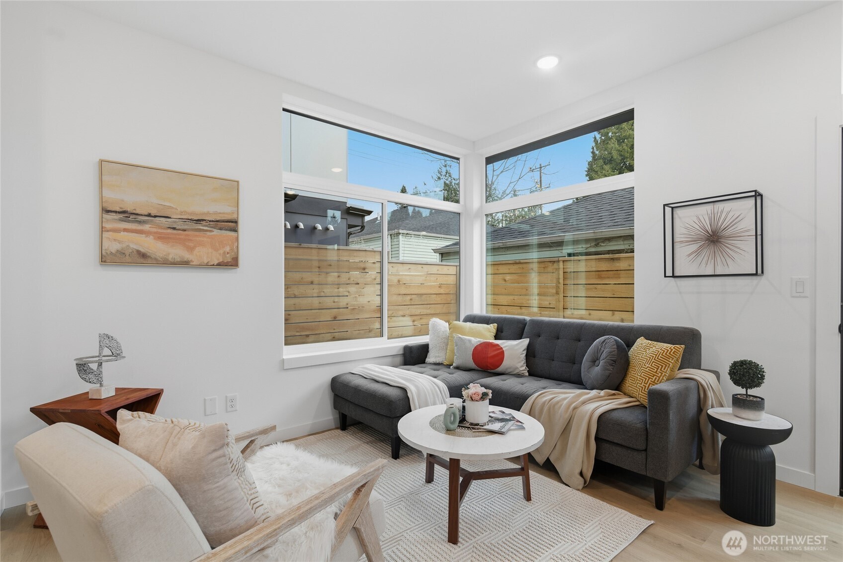 809 S Sullivan Street , Seattle, WA 98108