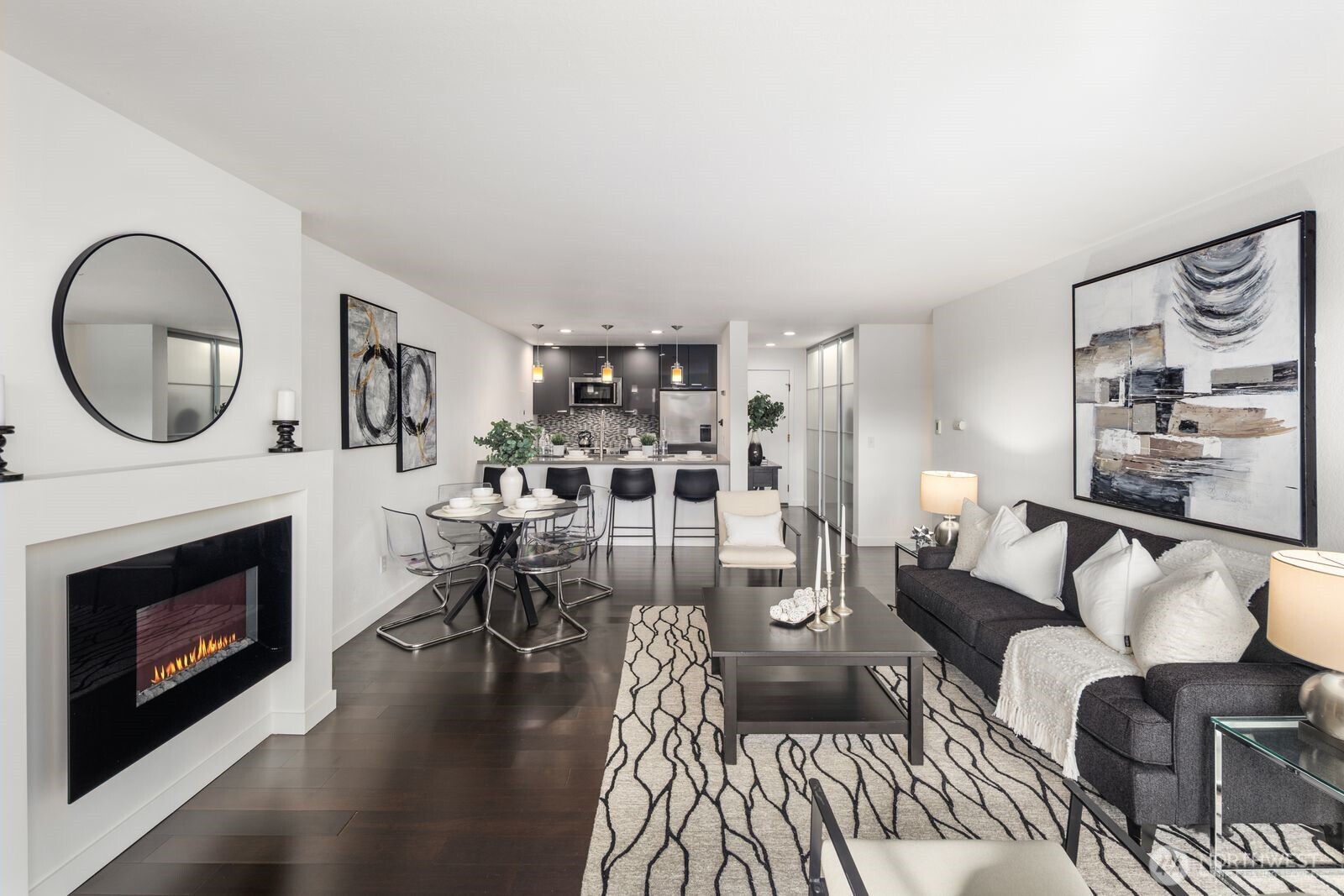 3905 4th Avenue NE #301, Seattle, WA 98105