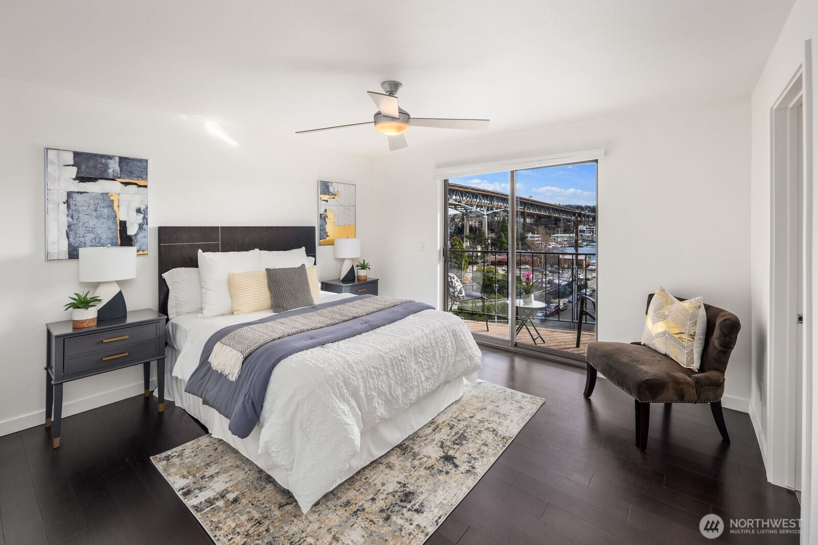 3905 4th Avenue NE #301, Seattle, WA 98105