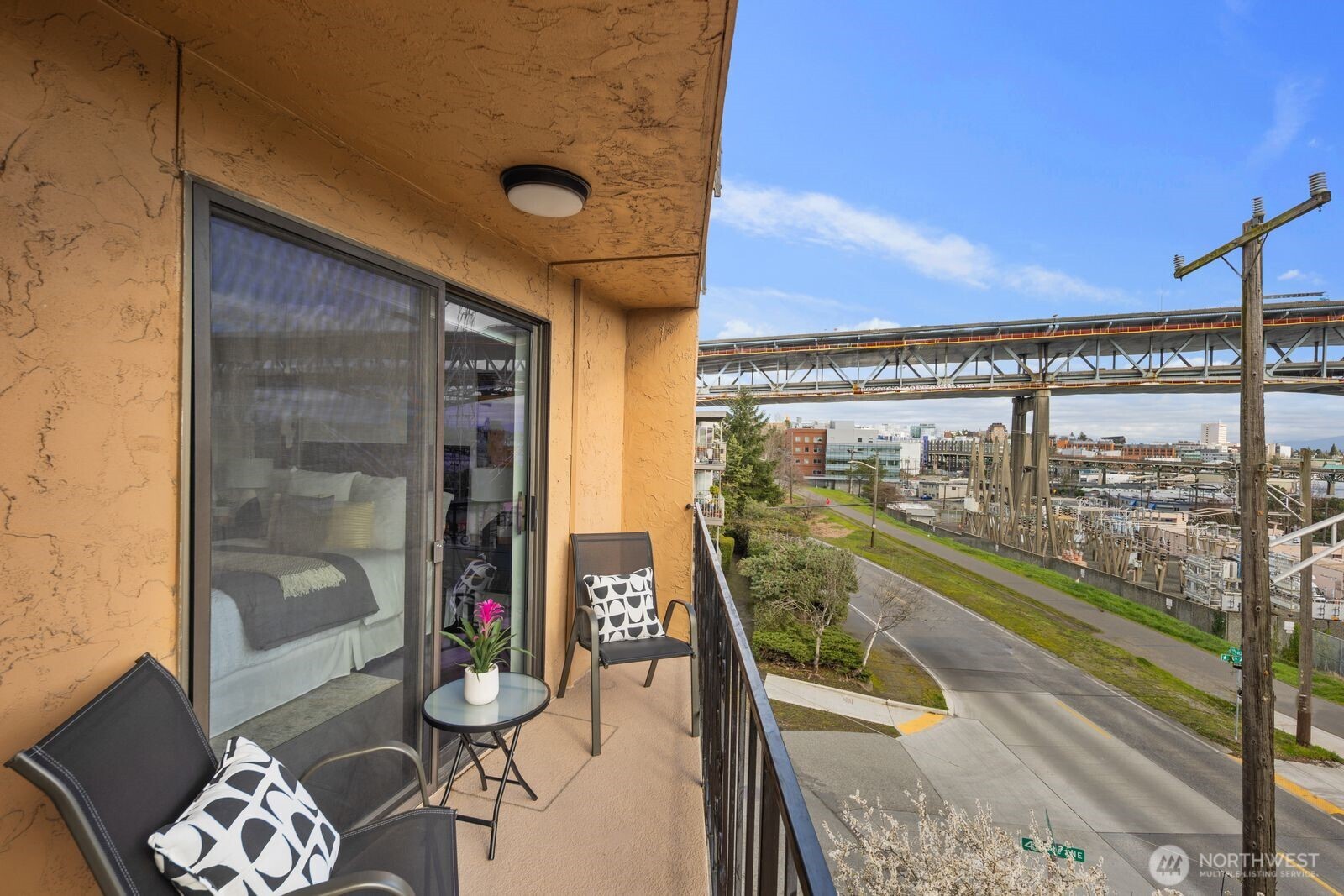 3905 4th Avenue NE #301, Seattle, WA 98105