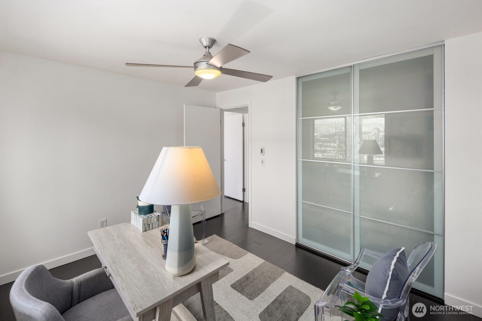 3905 4th Avenue NE #301, Seattle, WA 98105