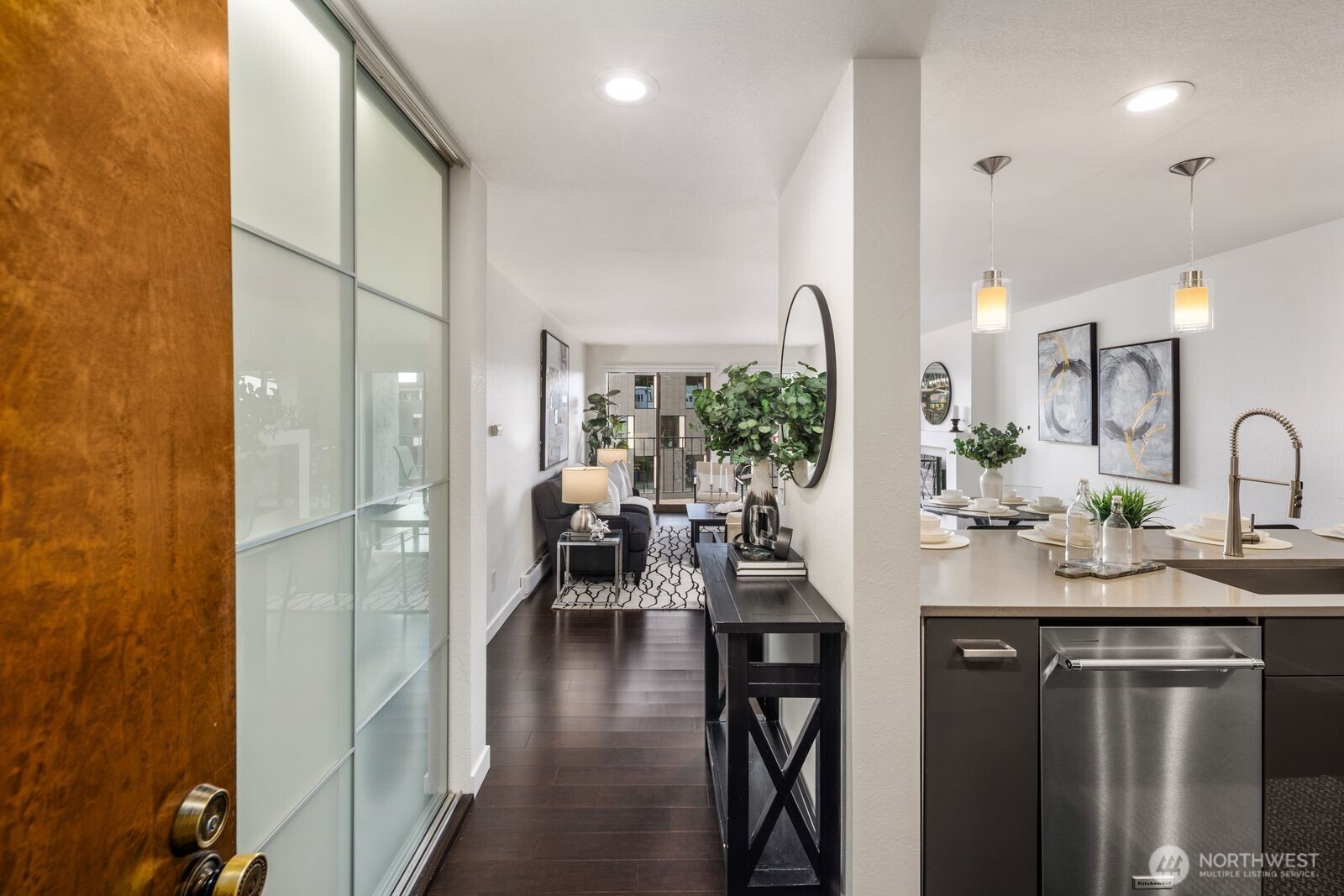 3905 4th Avenue NE #301, Seattle, WA 98105