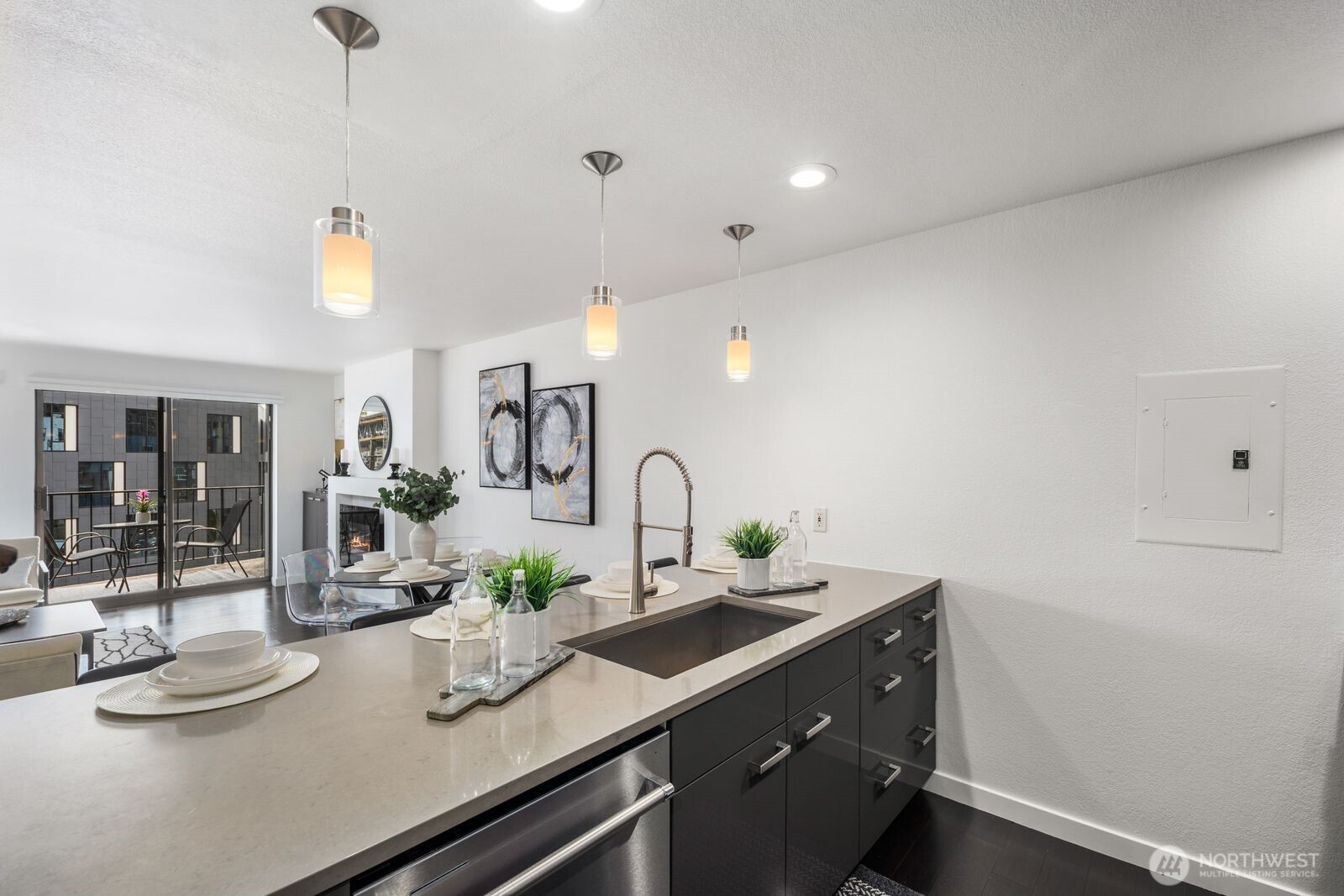 3905 4th Avenue NE #301, Seattle, WA 98105
