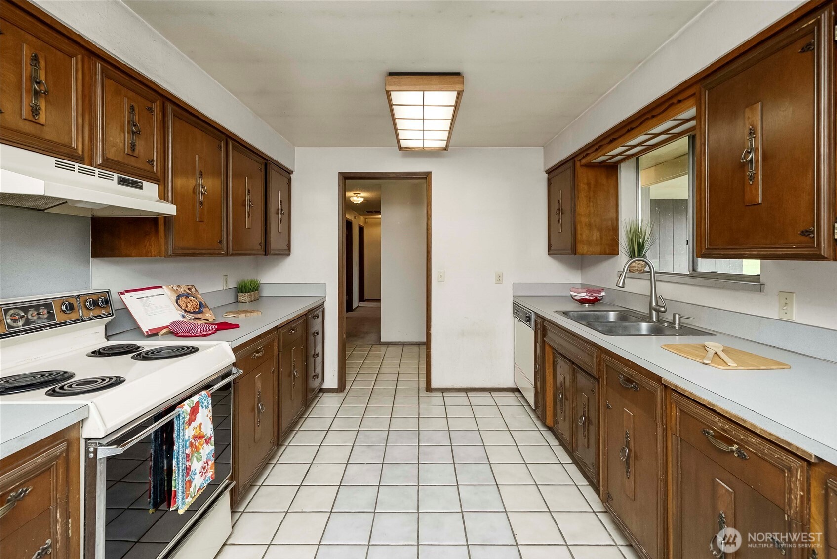 27915 90th Avenue E, Graham, WA 98338