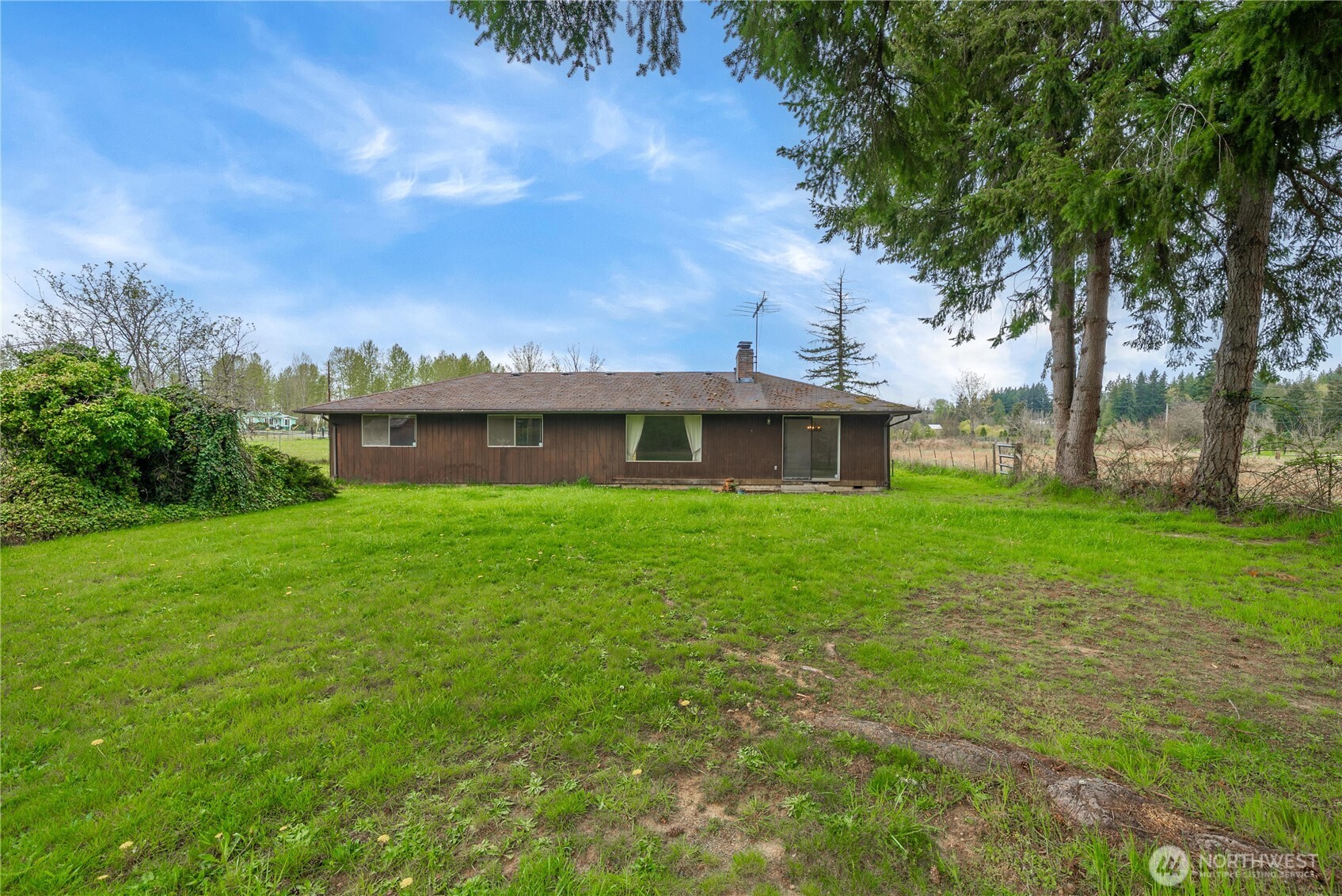 27915 90th Avenue E, Graham, WA 98338