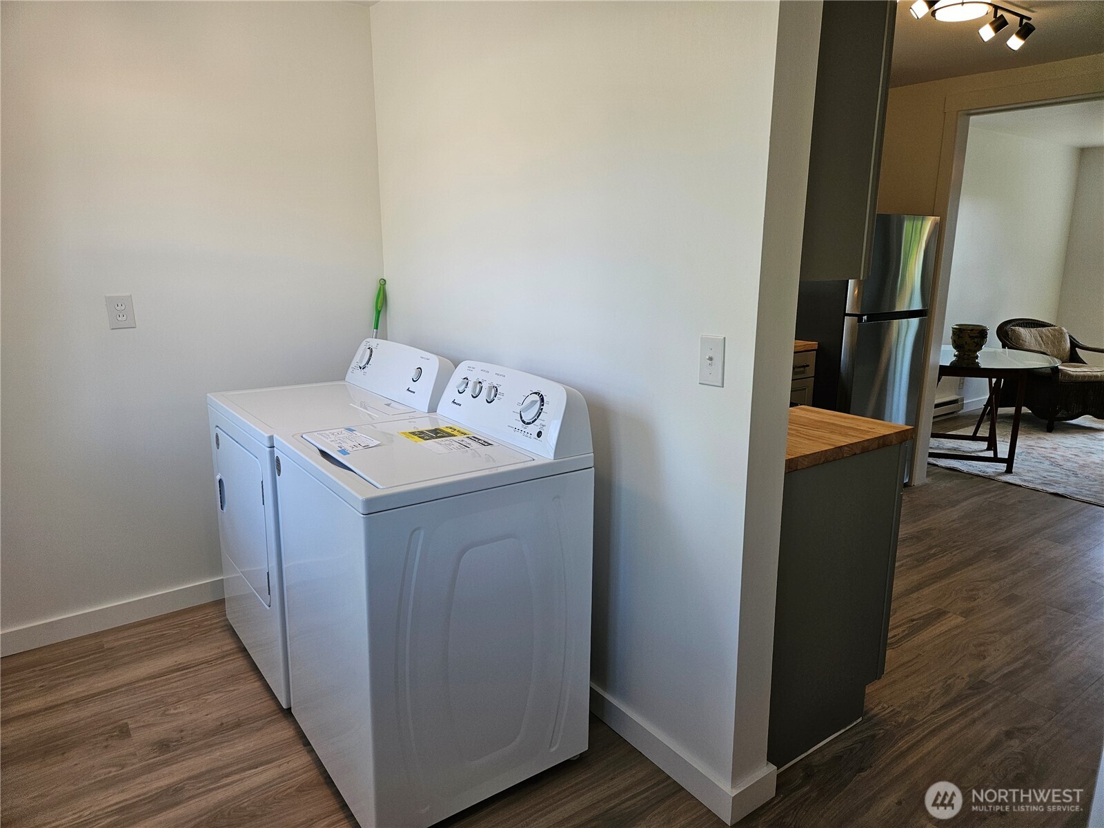 108 W 3rd Street , Lind, WA 99341