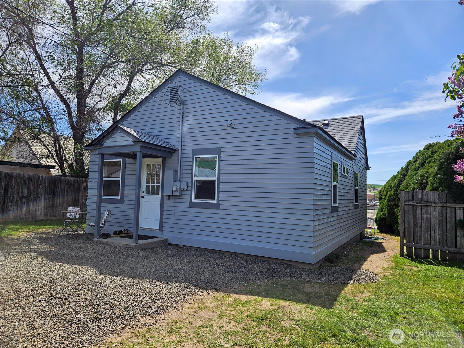 108 W 3rd Street , Lind, WA 99341