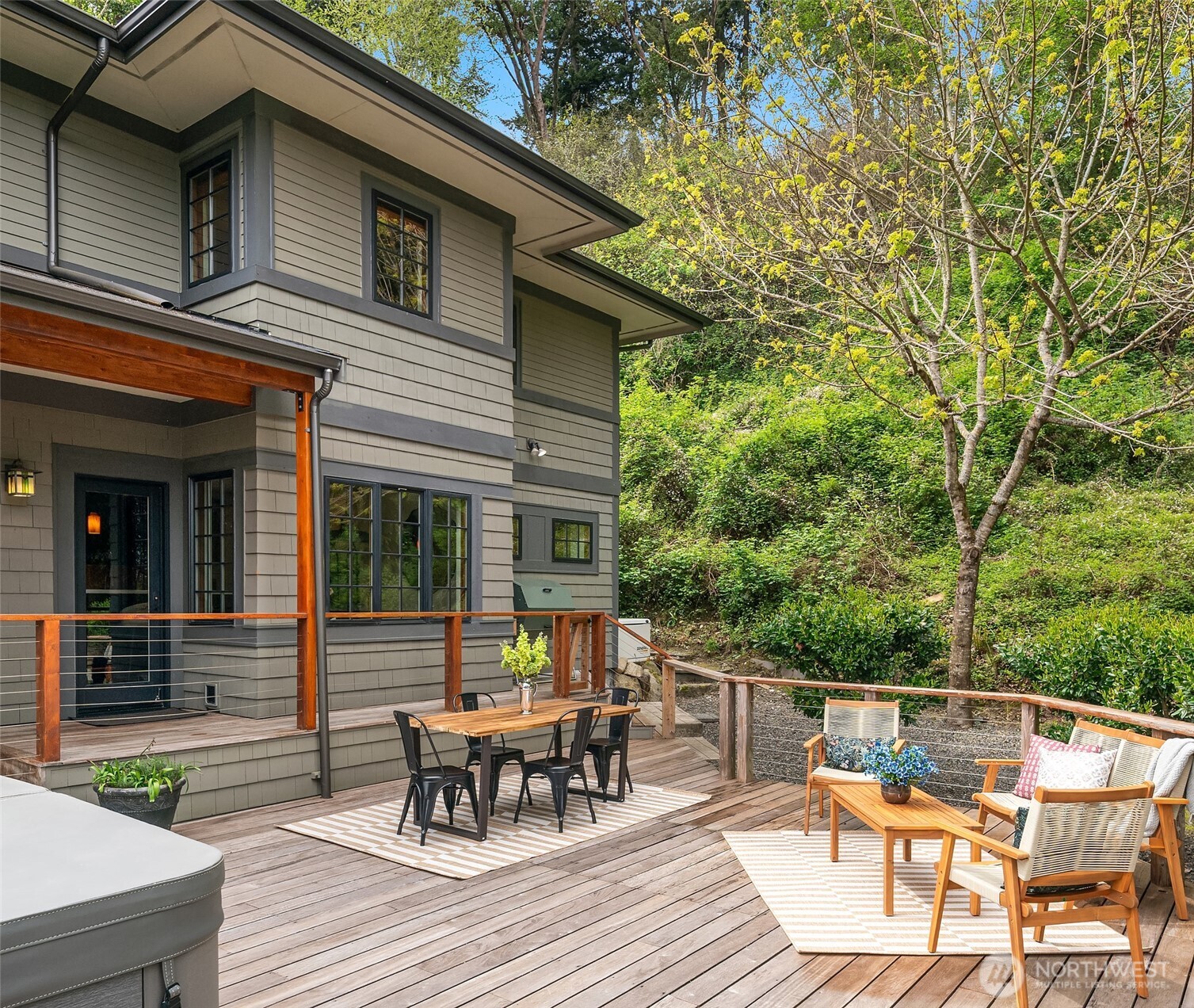 8302 SW Dilworth , Vashon, WA 98070