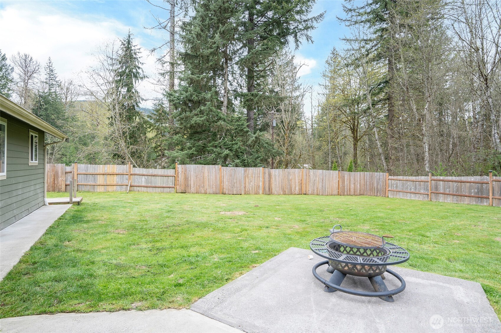 20108 State Route 706 E, Elbe, WA 98330