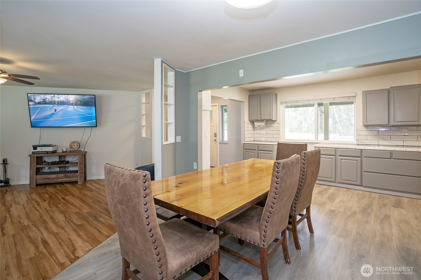 20108 State Route 706 E, Elbe, WA 98330