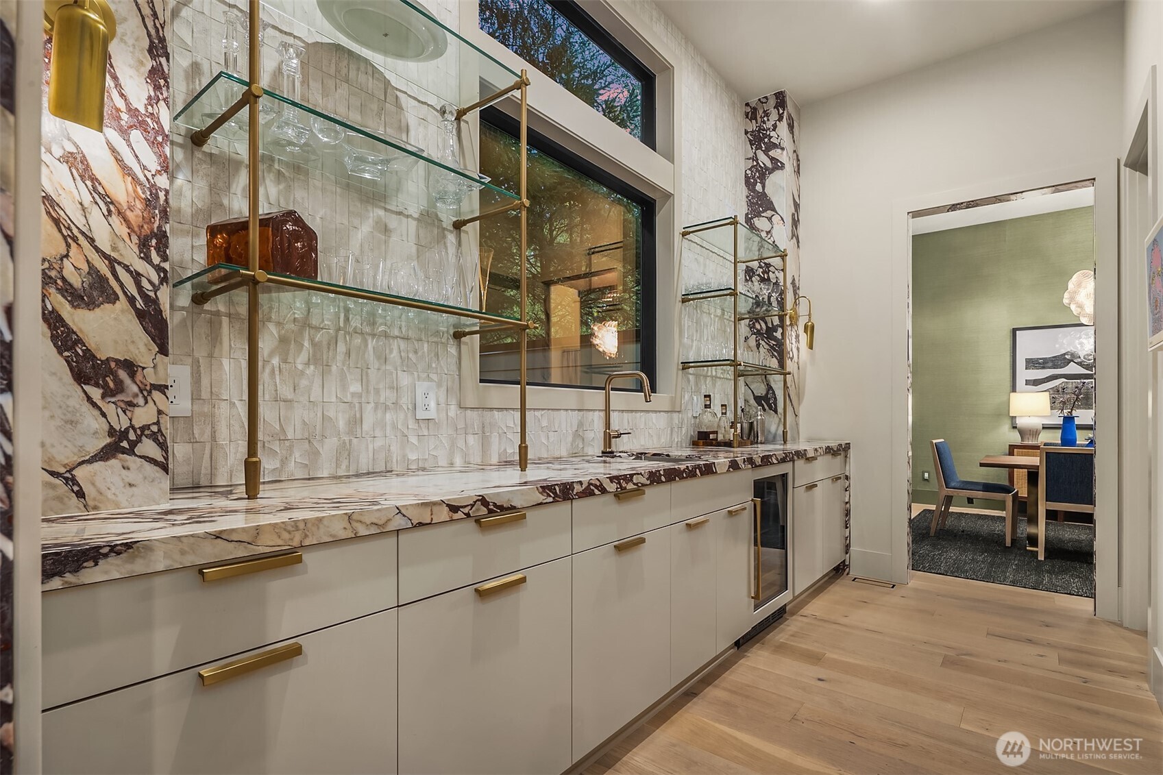 2131 104th Place SE, Bellevue, WA 98004
