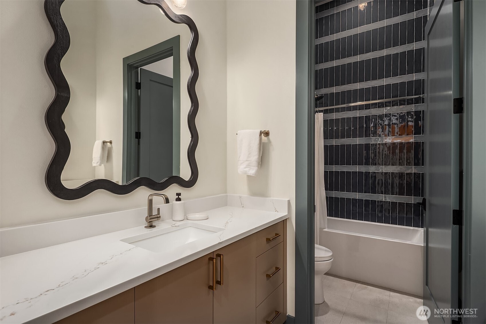 2131 104th Place SE, Bellevue, WA 98004